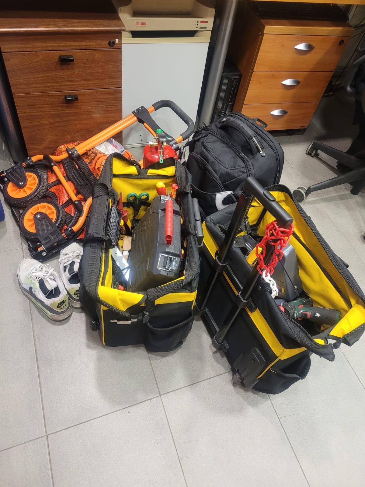 Material recuperado por los agentes de Culleredo.