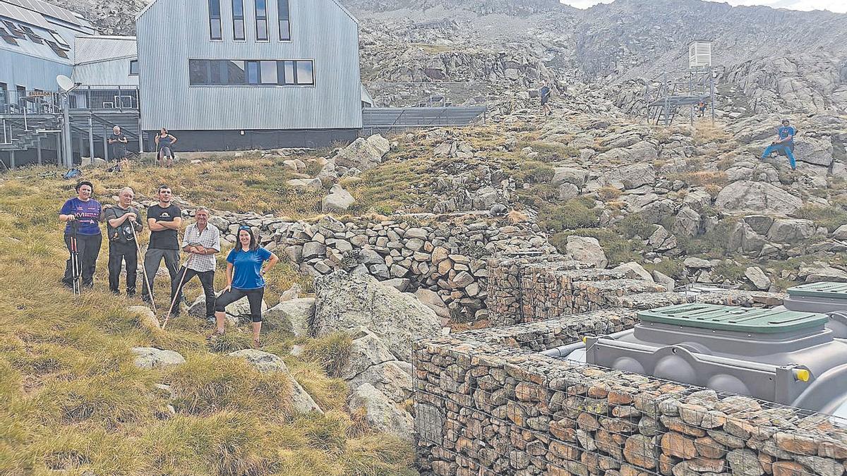 El presidente de la Diputación de Huesca, en su visita al refugio para ver la finalización de las obras en la depuradora.