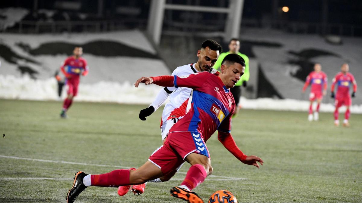 El canterano Jony Álamo en el partido contra el Rayo