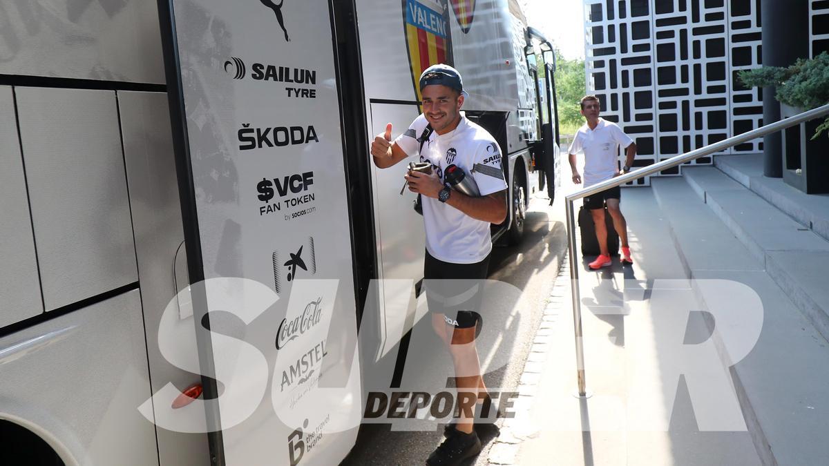 Salida del Valencia cf de St. Gallen rumbo a Stuttgart