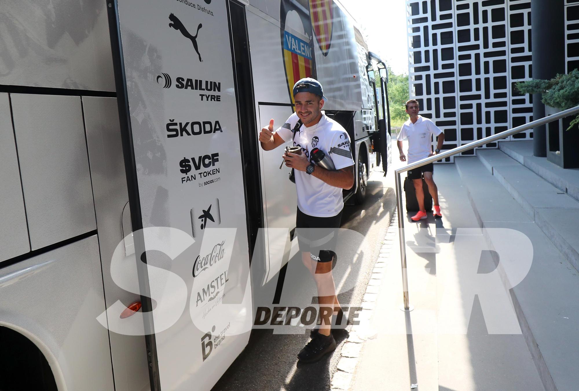 Salida del Valencia cf de St. Gallen rumbo a Stuttgart