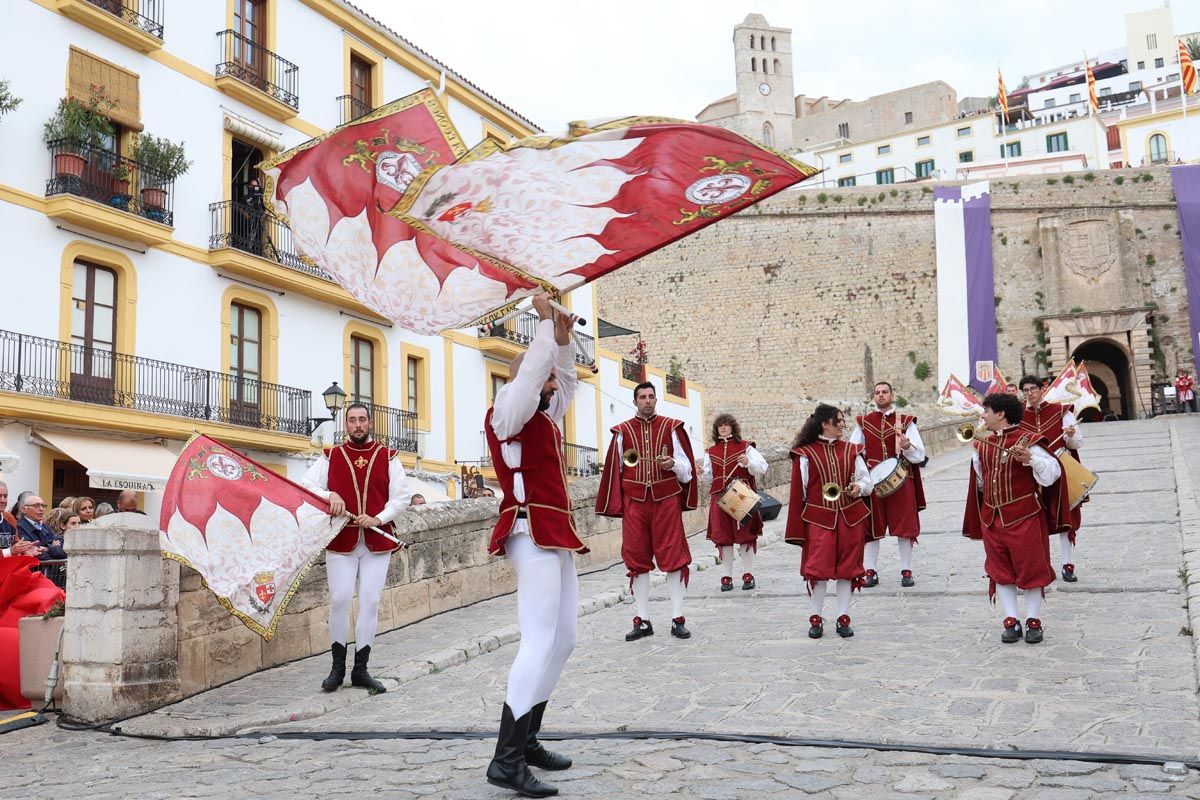 Todas las imágenes de la inauguración de la feria Eivissa Medieval