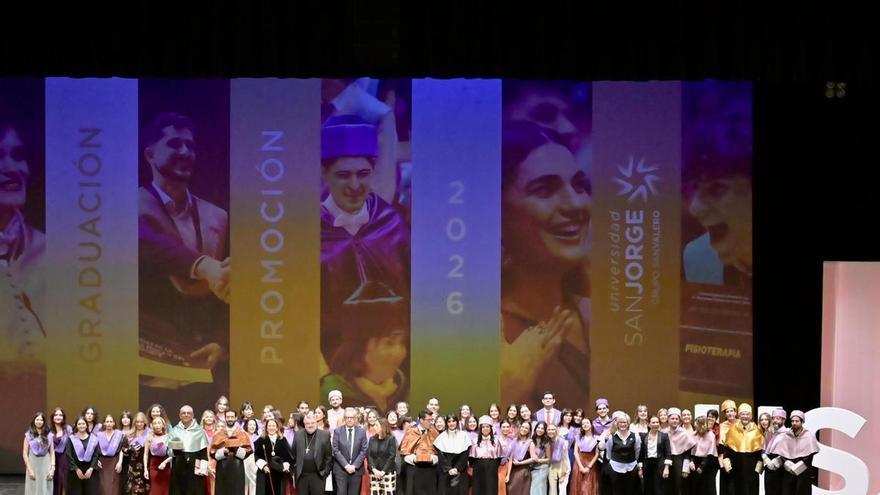 La Universidad San Jorge celebra las graduaciones de casi 800 alumnos de la promoción 2026