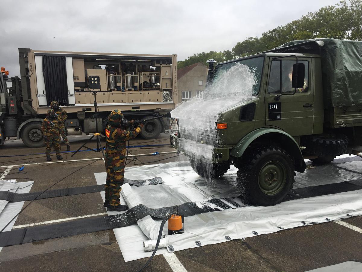 La Unidad Militar de Emergencias (UME) española dispondrá de estaciones de descontaminación como la de la imagen, que pertenece al ejército belga.