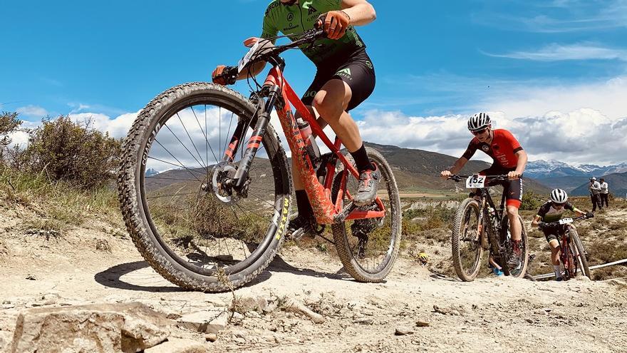 Sabiñánigo es sinónimo de ciclismo y de atractivas rutas para disfrutar.