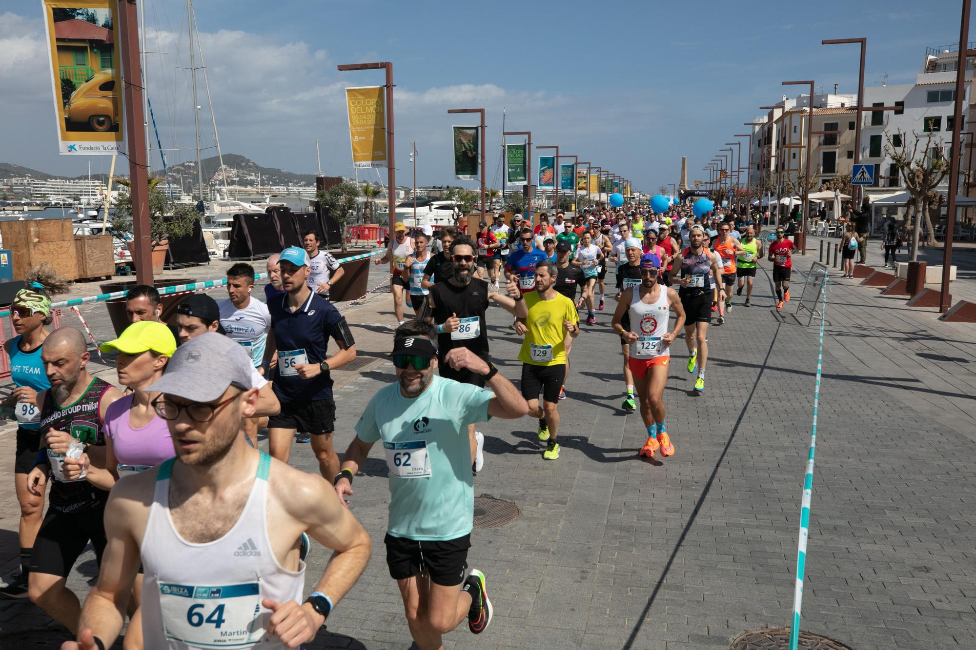 Búscate en nuestra galería de fotos del Santa Eulària Ibiza Marathon