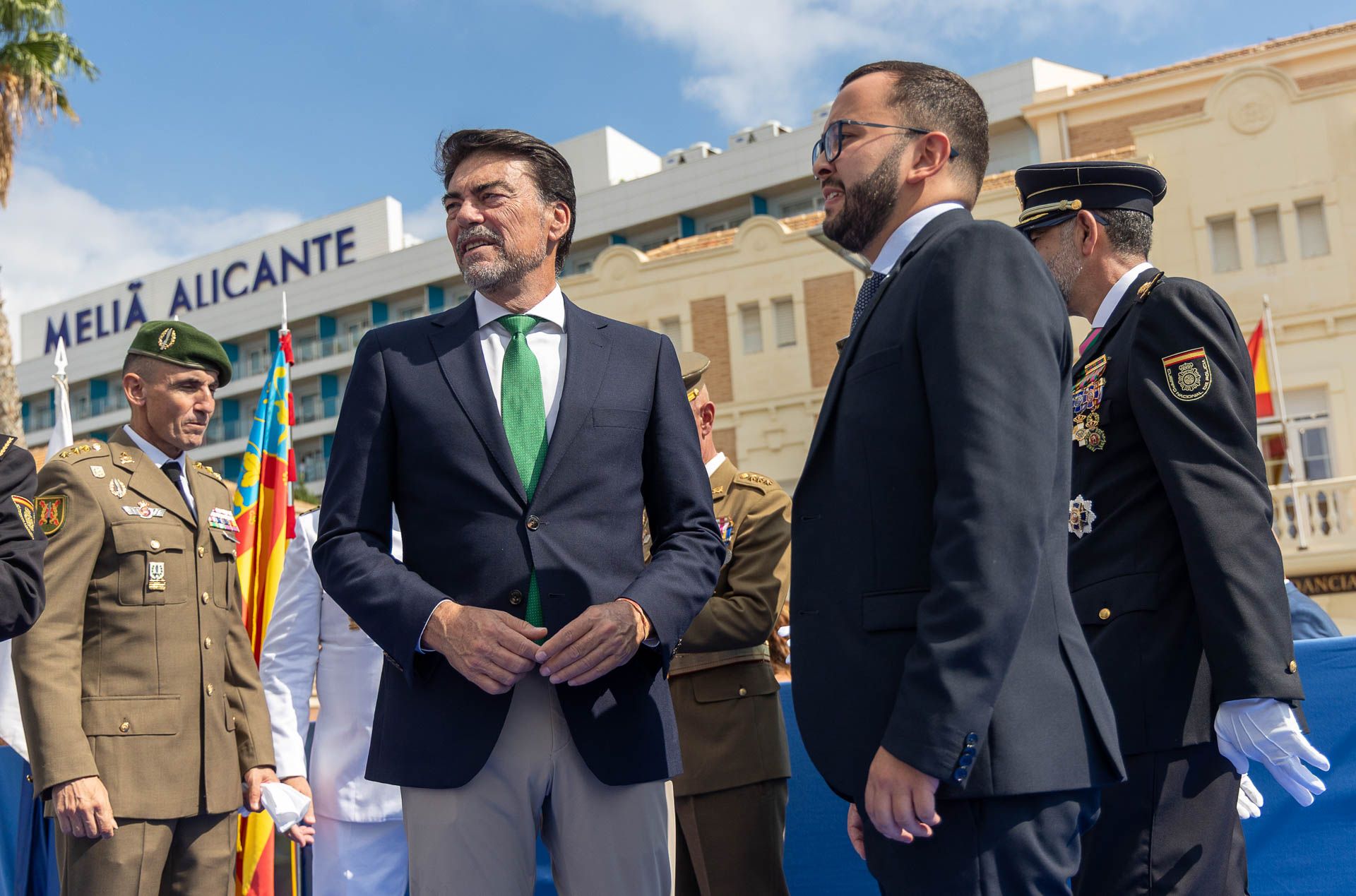 La Policía Nacional celebra en Alicante el día de su patrón