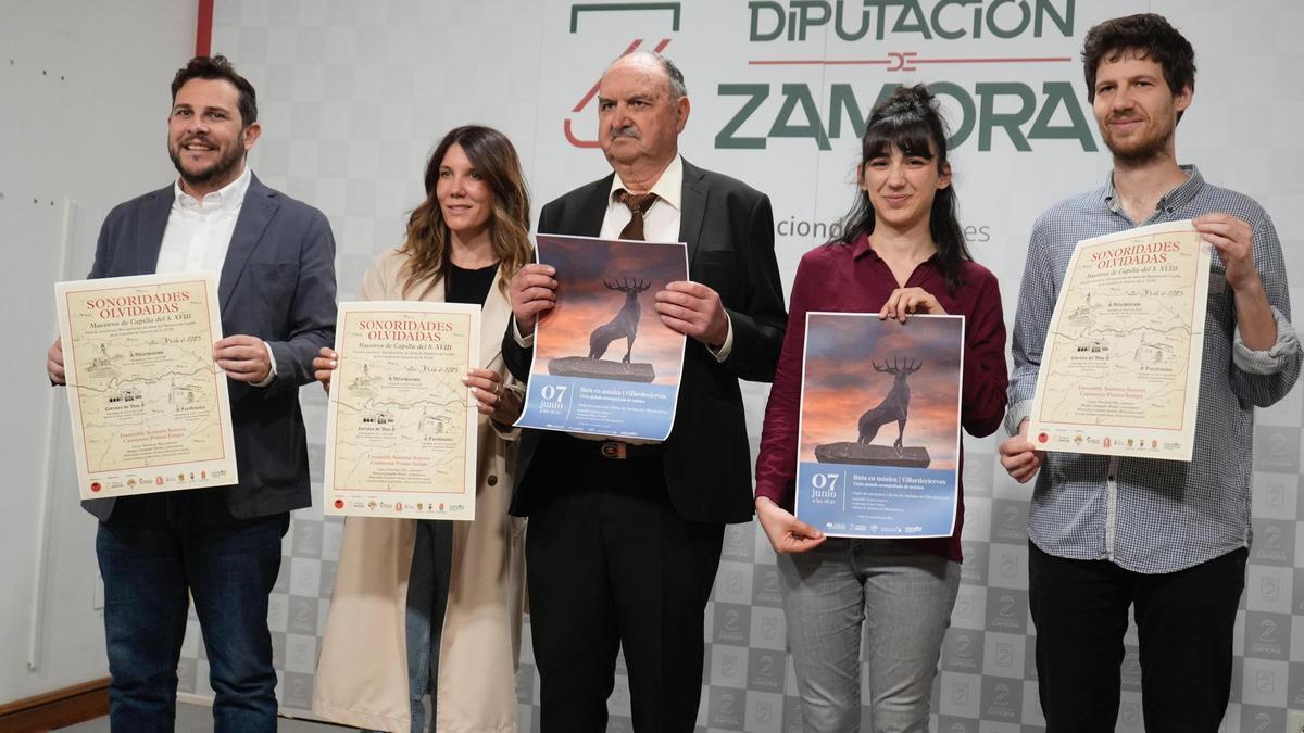 Víctor López de la Parte, Seila González, Jesús García, Clara Espinosa y Lucien Julien-Laferrière.