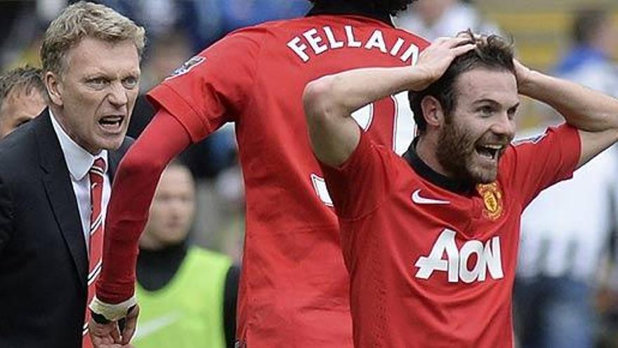 Mata celebra uno de sus dos goles, el sábado.