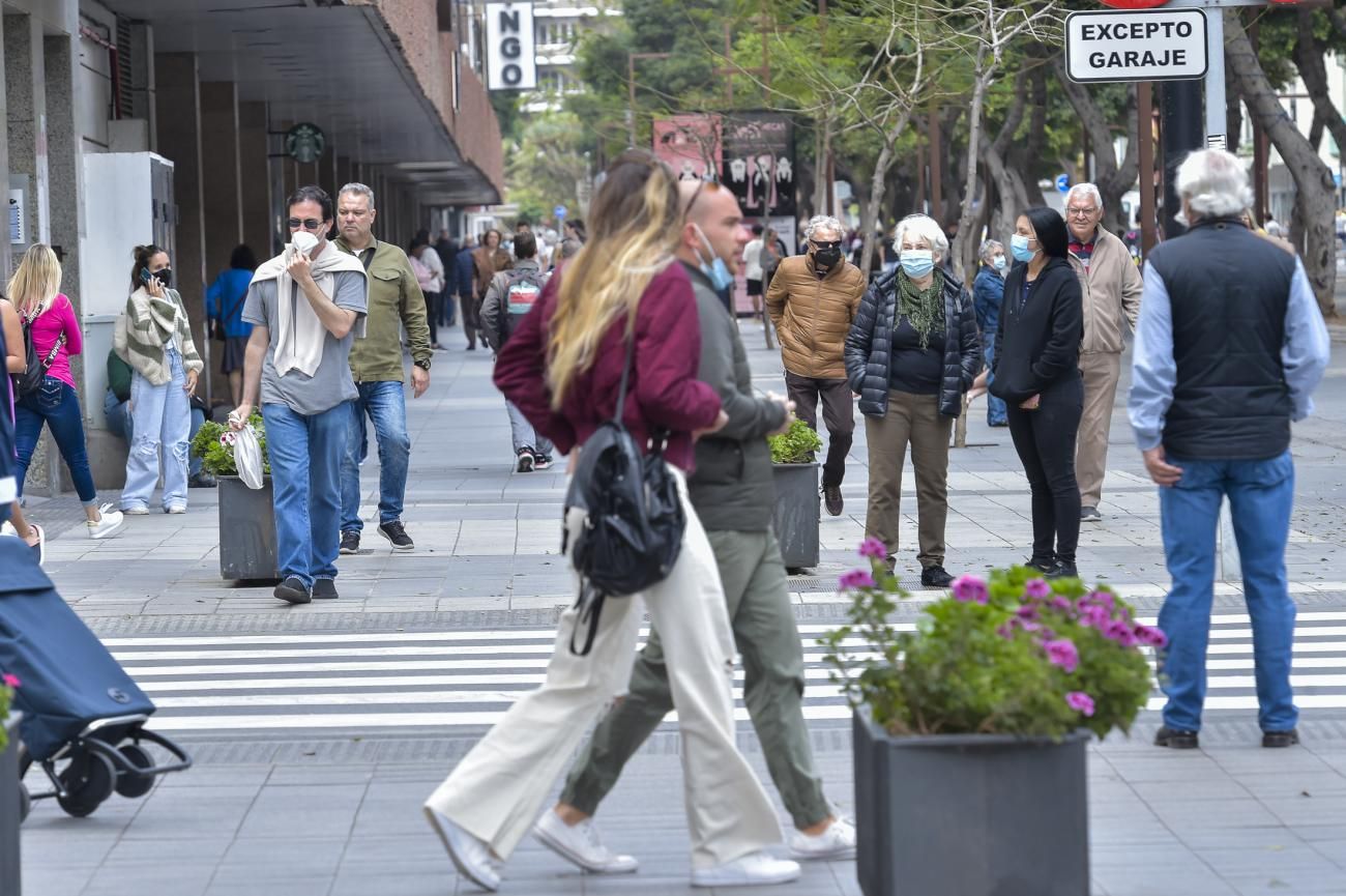 El fin de las mascarillas: El destape cara a cara