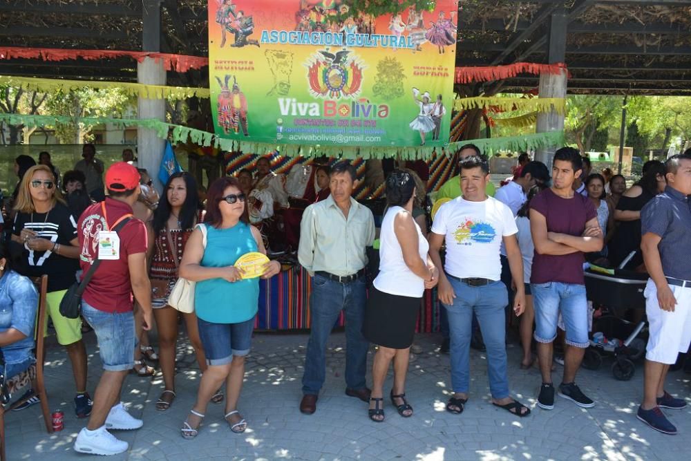 Homenaje a Bolivia en el Jardín de la Seda de Murcia