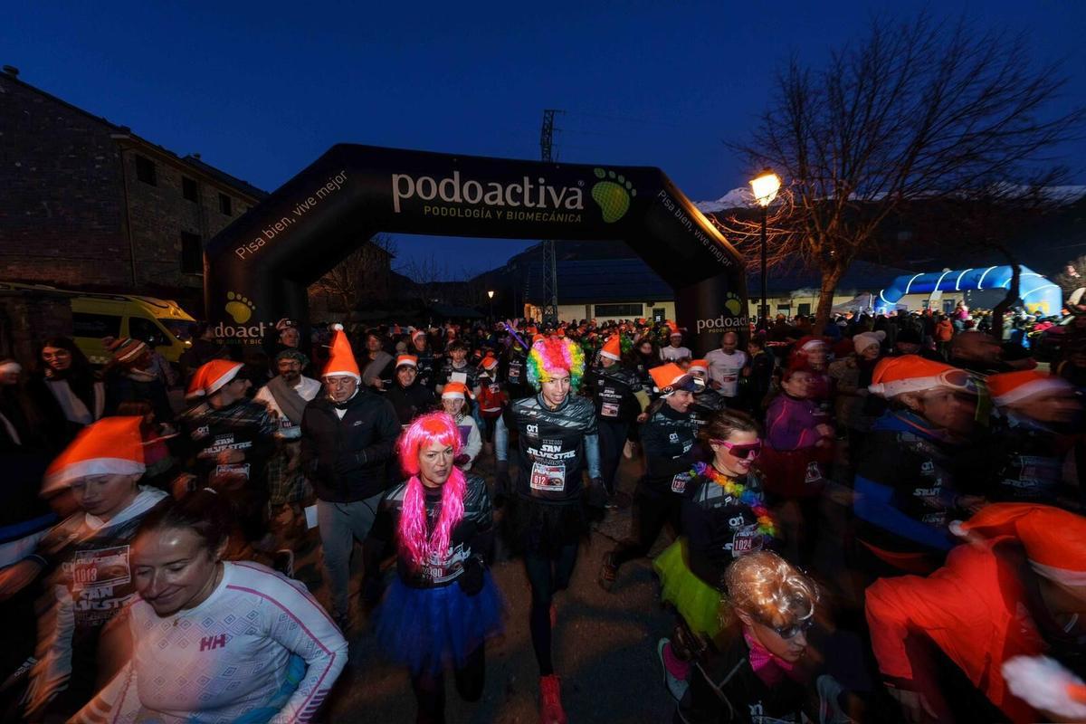 Salida de la San Silvestre de Villanúa.