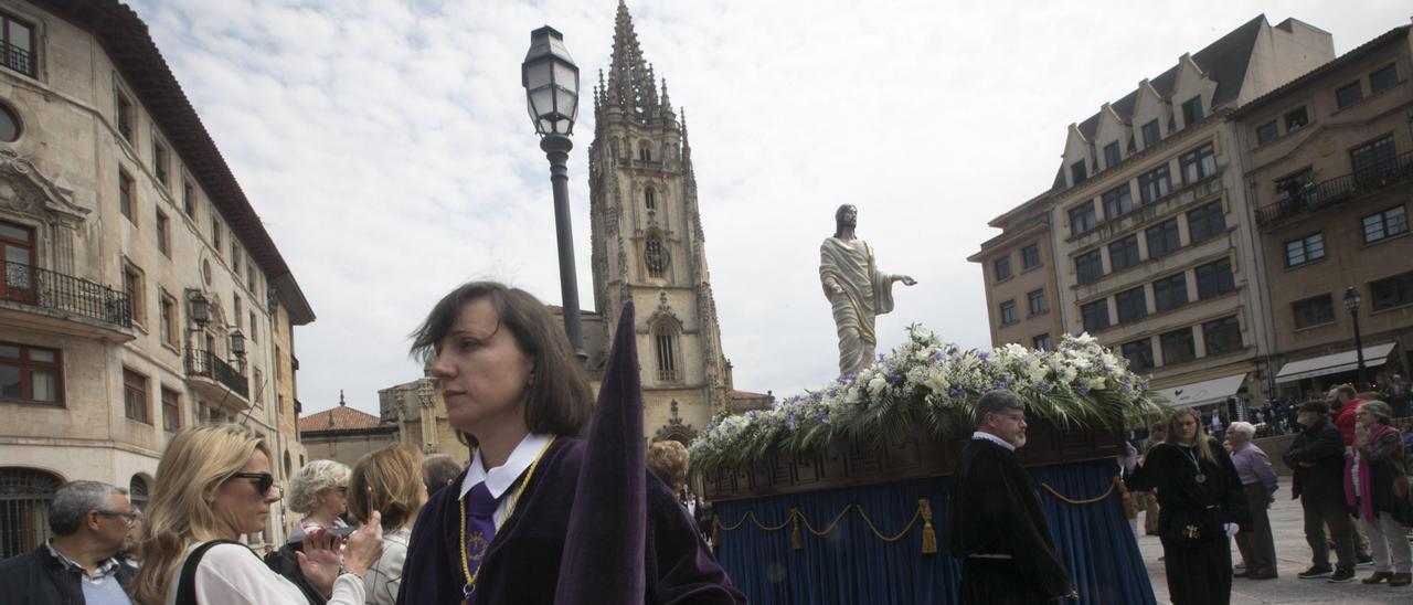 Uno de los desfiles de Semana Santa en la Catedral antes de la pandemia.