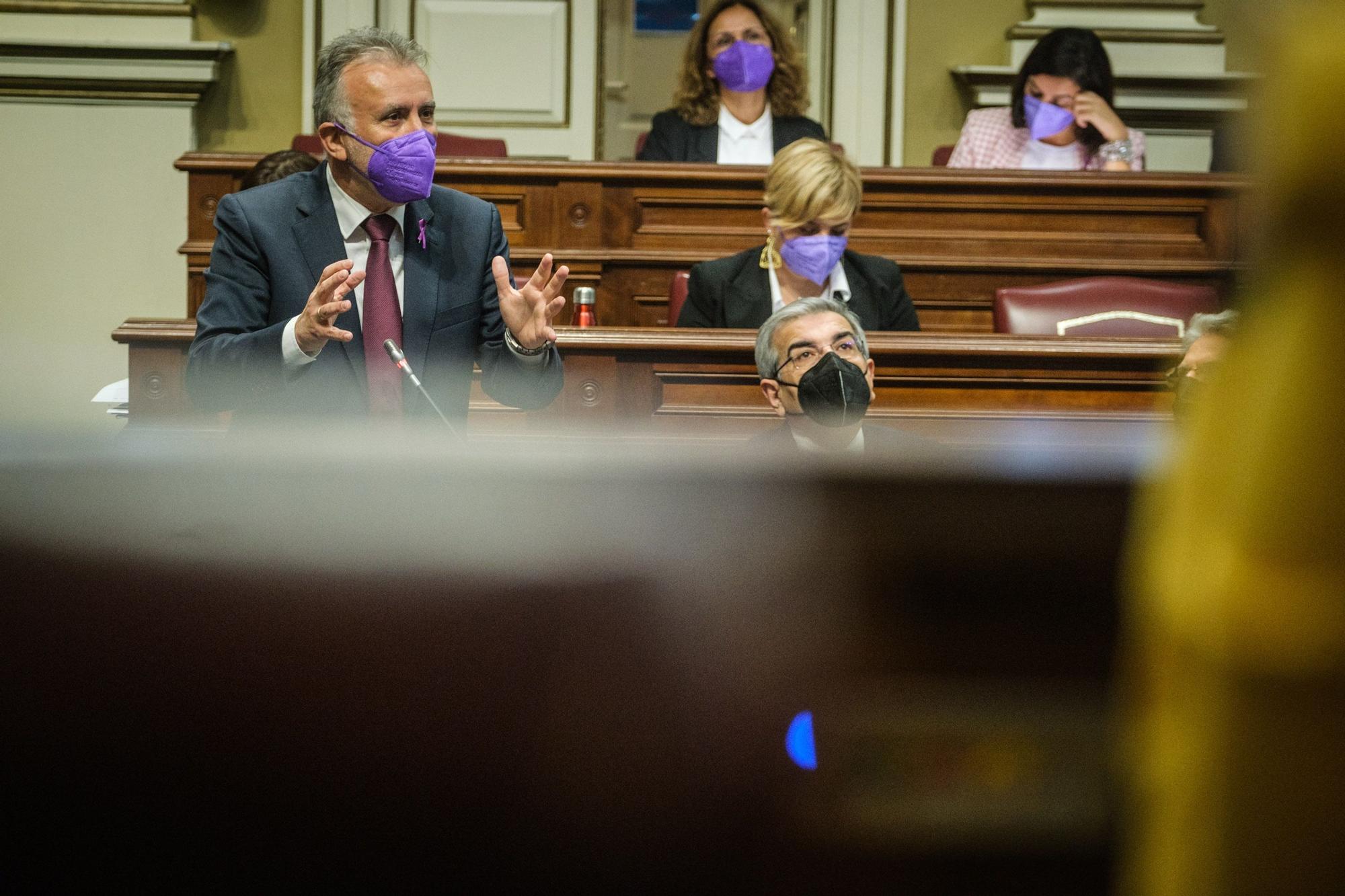 Pleno del Parlamento de Canarias