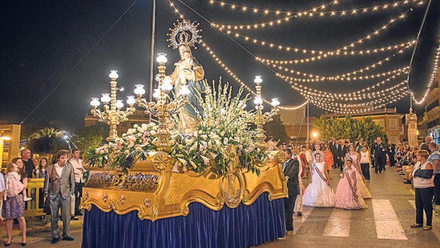 La Virgen del Rosario actual en Rojales cumple 75 años