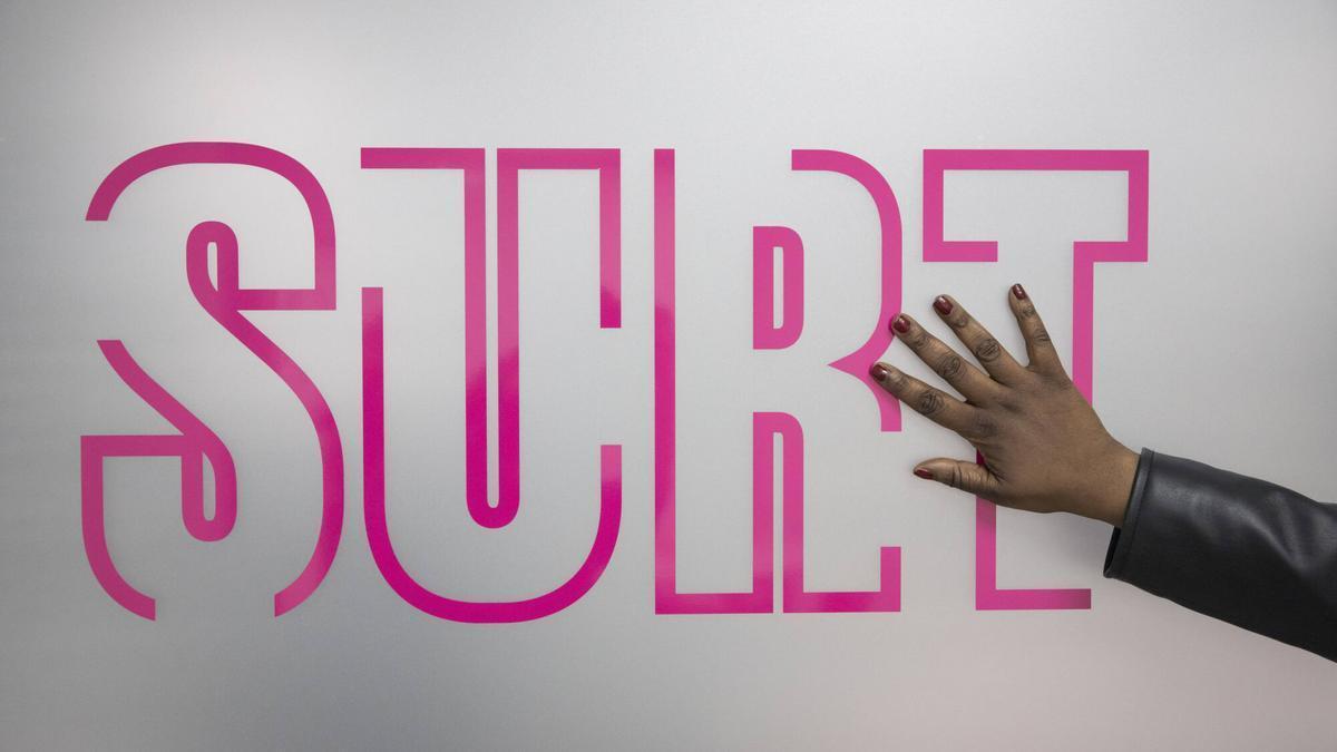 Barcelona, 7 de marzo de 2025. Inauguración del espacio Barceloneta de la Fundación Surt. En la imagen, Laura (nombre ficticio), es una de las beneficiarias de la fundación