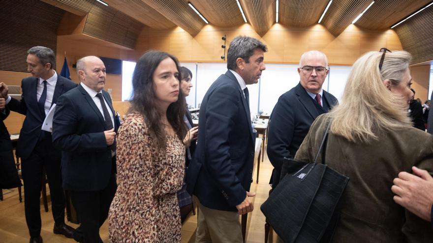 Alicante condiciona la intervención de Mazón: César Sánchez y Montesinos le  arropan, Soler lo acorrala y Rovira planea sobre la sesión