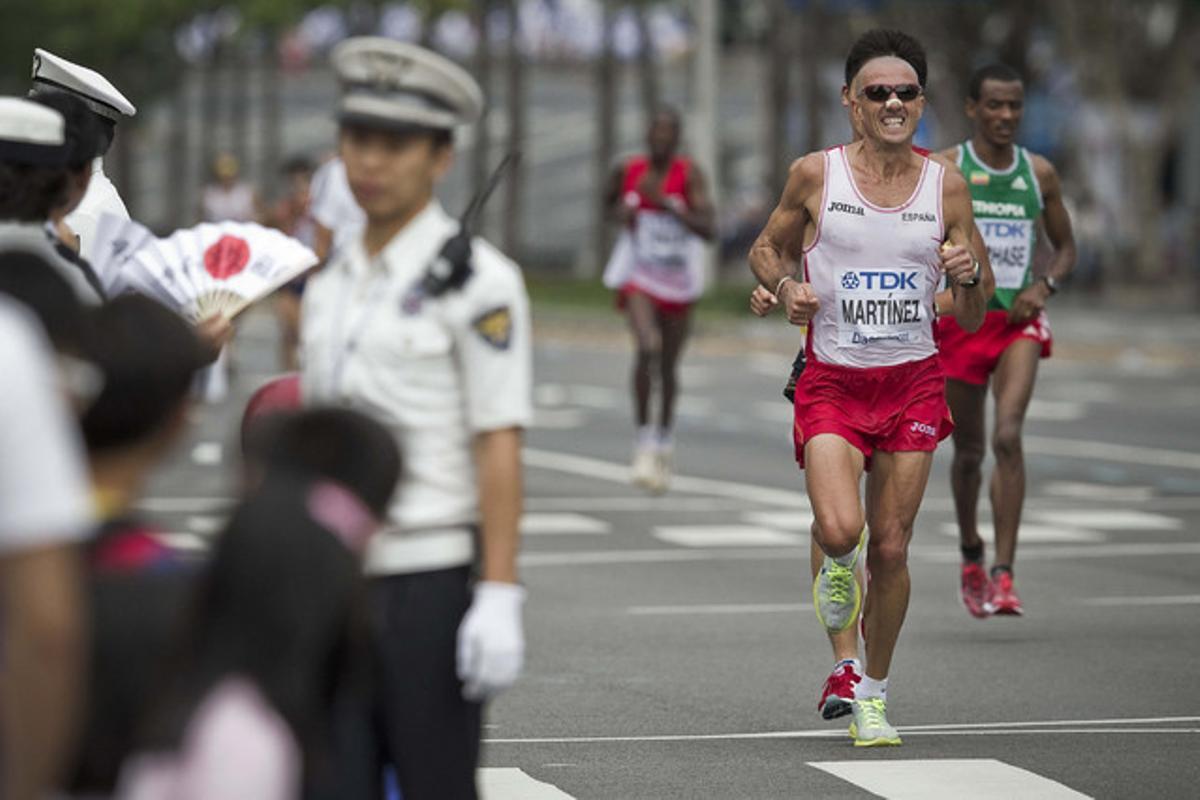 Chema Martínez ,durante la prueba de marathon de los Campeonatos del Mundo de atletismo que se disputan en Daegu