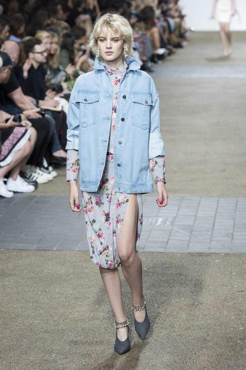 LFW P/V17: Topshop Unique