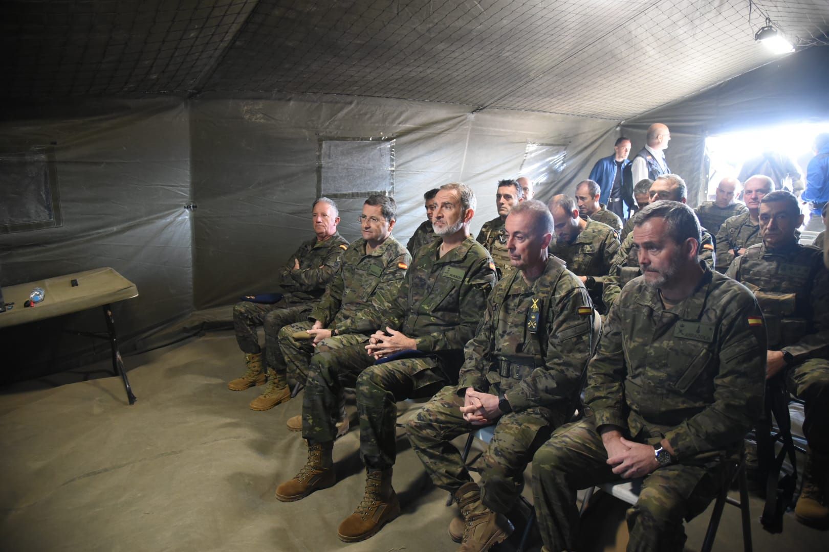 FOTOGALERÍA | Visita de Felipe VI a las maniobras militares de la OTAN en San Gregorio