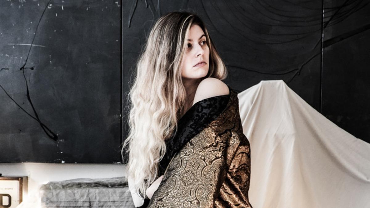 Leticia Rey, cantautora de Vila de Cruces.