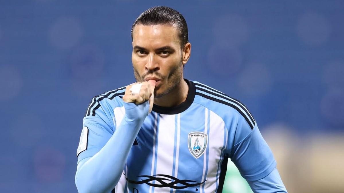 Raúl De Tomás celebrando un gol con el Al-Wakra catarí