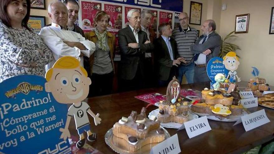 El gremio de confiteros, ayer, durante la presentación de la promoción del bollo.