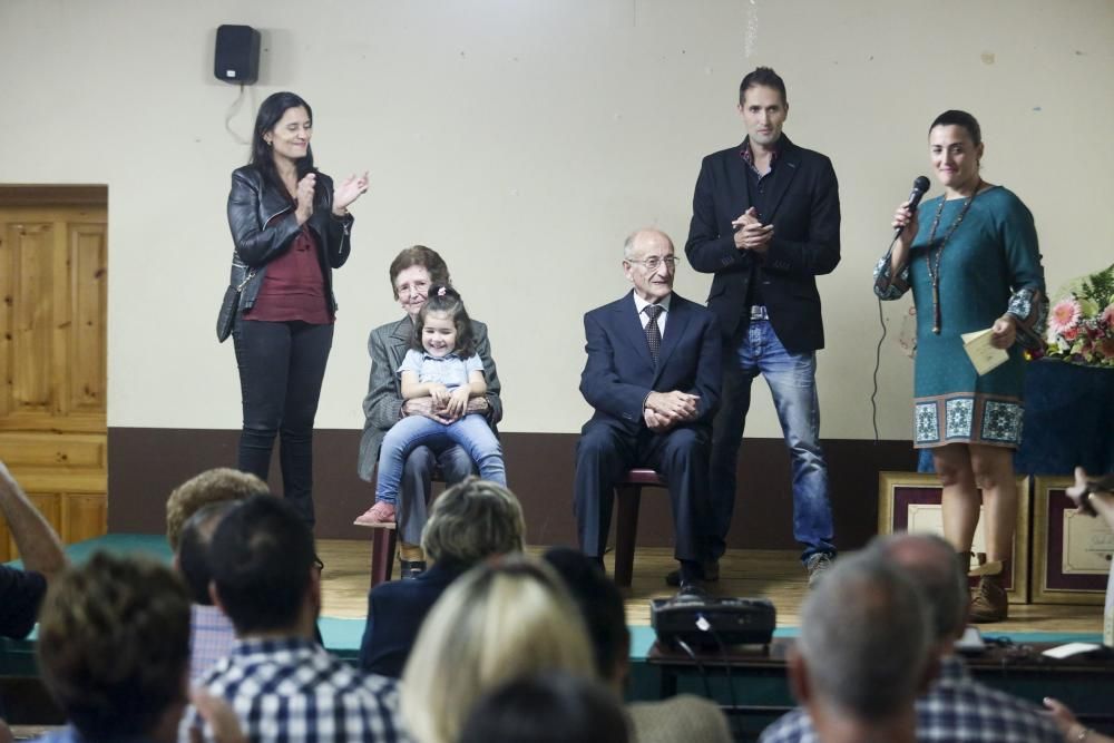 Homenaje a los abuelos de Pillarno