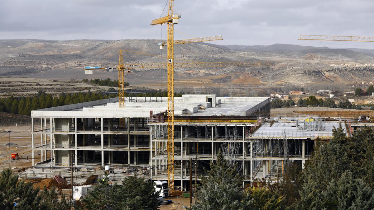 Las obras del hospital de Teruel en El Planizar, el pasado abril.