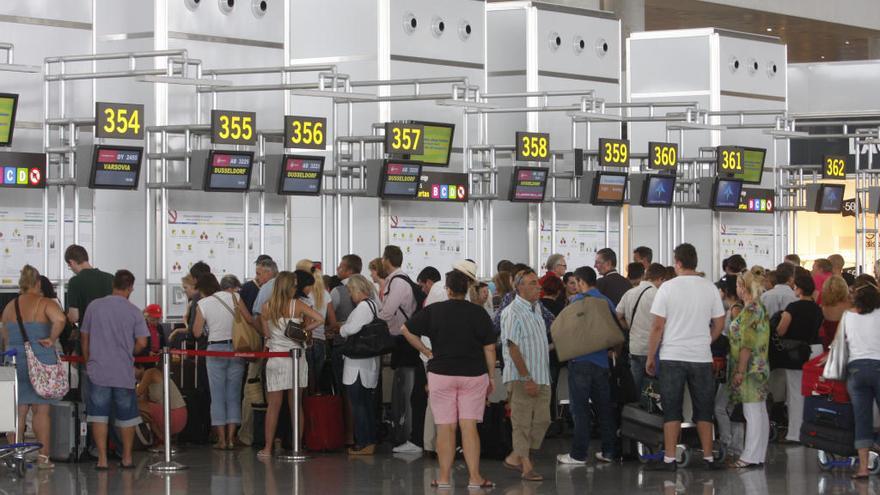 Colas en el Aeropuerto de Málaga.
