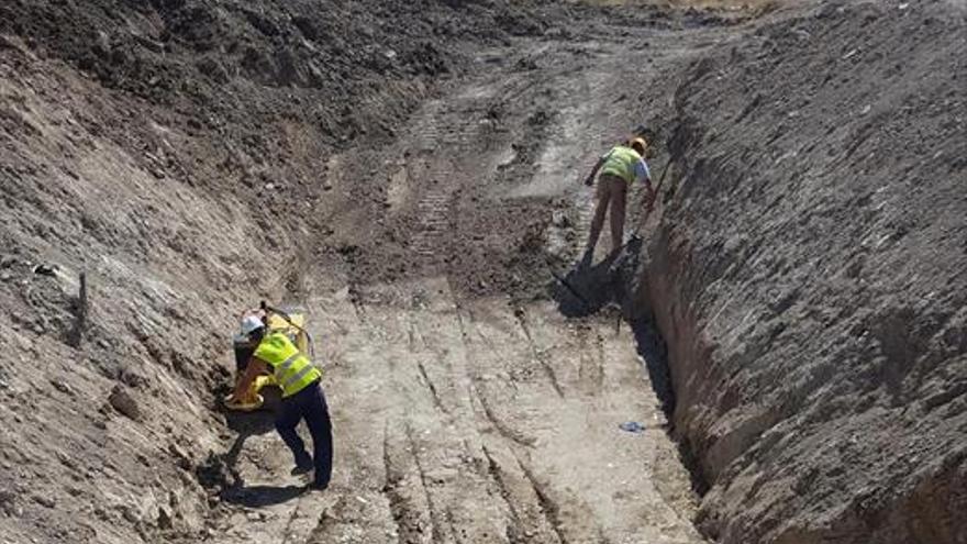 Un vertido de hormigón daña la red de evacuación de aguas residuales