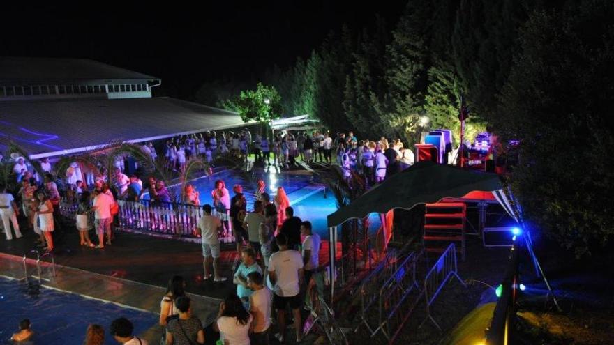 El Water Festival  llena su piscina de música chill out y fiesta