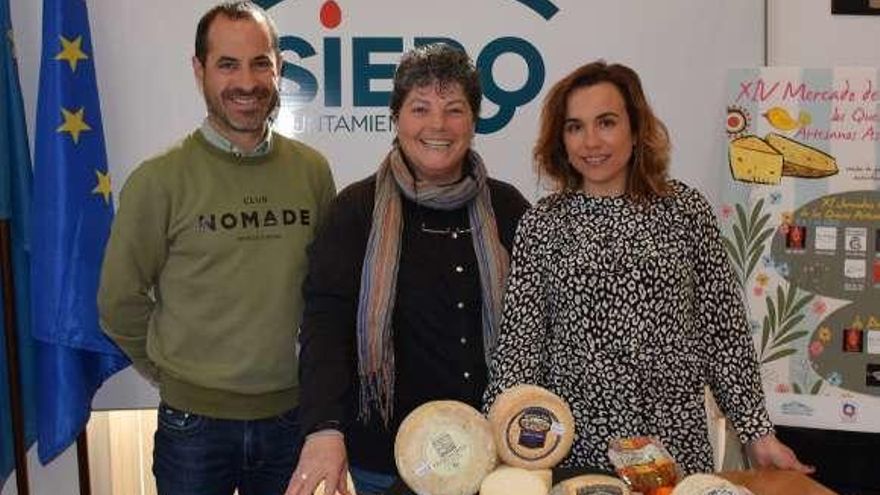 Ángel García, Isaura Souza y Noelia Macías.