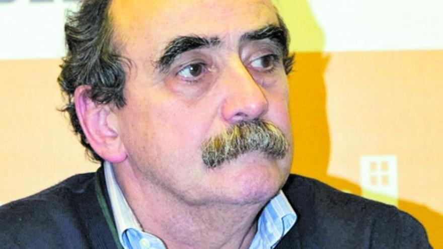 El geólogo del IGME Celestino García de la Noceda.  | | E.D