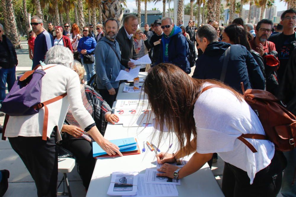 Concentración en contra del rascacielos del Puerto