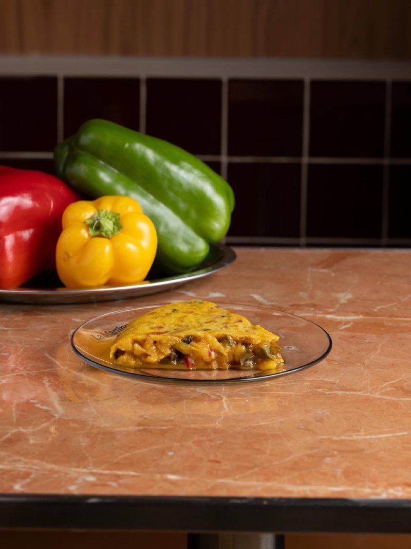 Tortilla de pimientos pochados: un sueño cuajado de colores