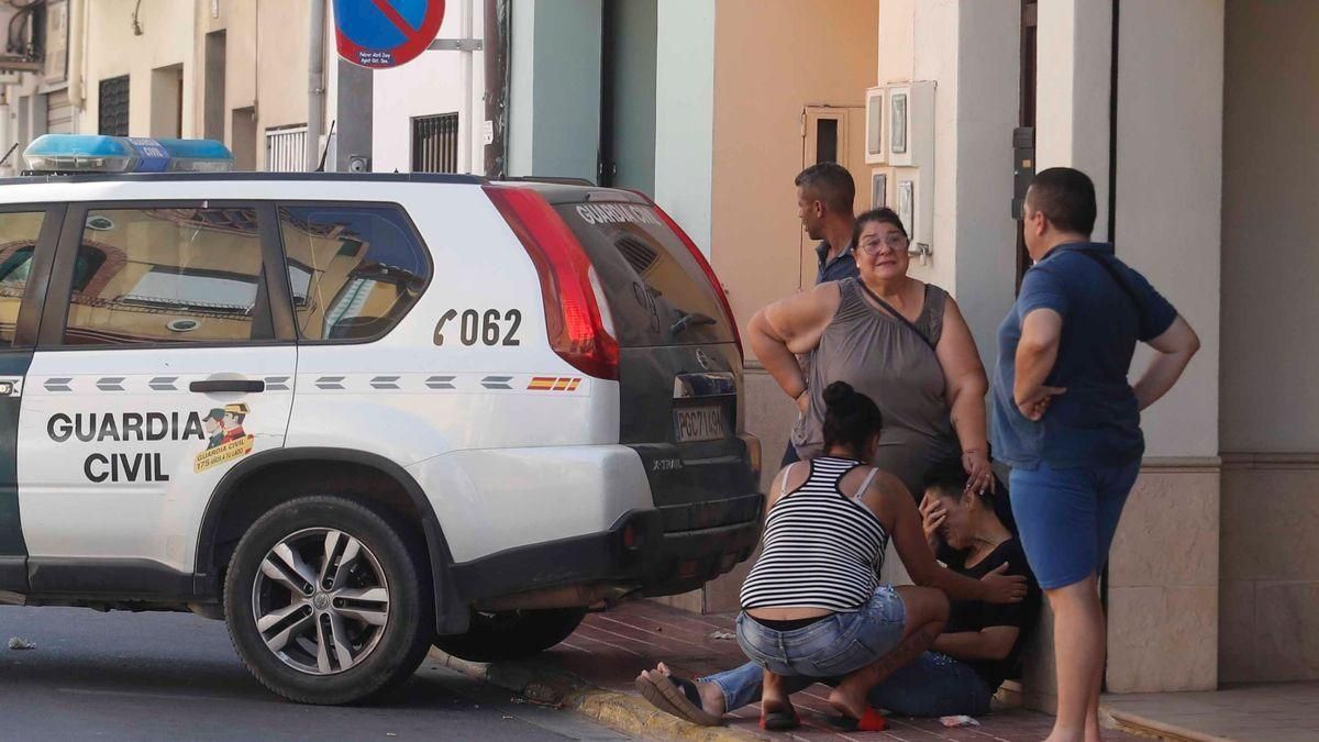 Asesinato en Alginet: Un hombre mata a la mujer de su sobrino y después se suicida.