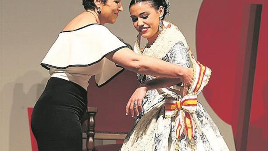 Almassora corona a María Portalés como la 57º reina de las fiestas de Santa Quitèria