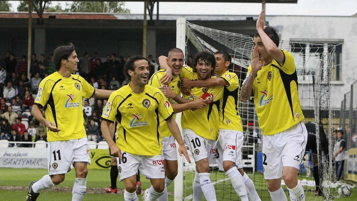 Javier Portillo celebra el 0-1 en el Stadium Gal frente al real Irún el 19 de junio de 2010, día del último ascenso del Hércules a Primera.