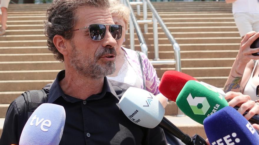 Rodolfo Sancho estalla a su llegada a Madrid tras el juicio de su hijo: &quot;¡Ya vale, por favor!&quot;