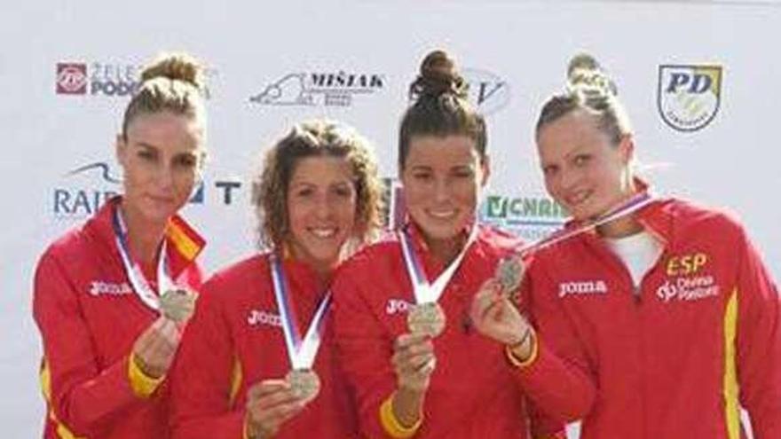 Raquel González, Beatriz Pascual, Lorena Luaces y Julia Takacs.