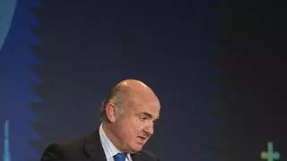 Guindos recuerda que el BCE está "a favor" de las fusiones bancarias en Europa
