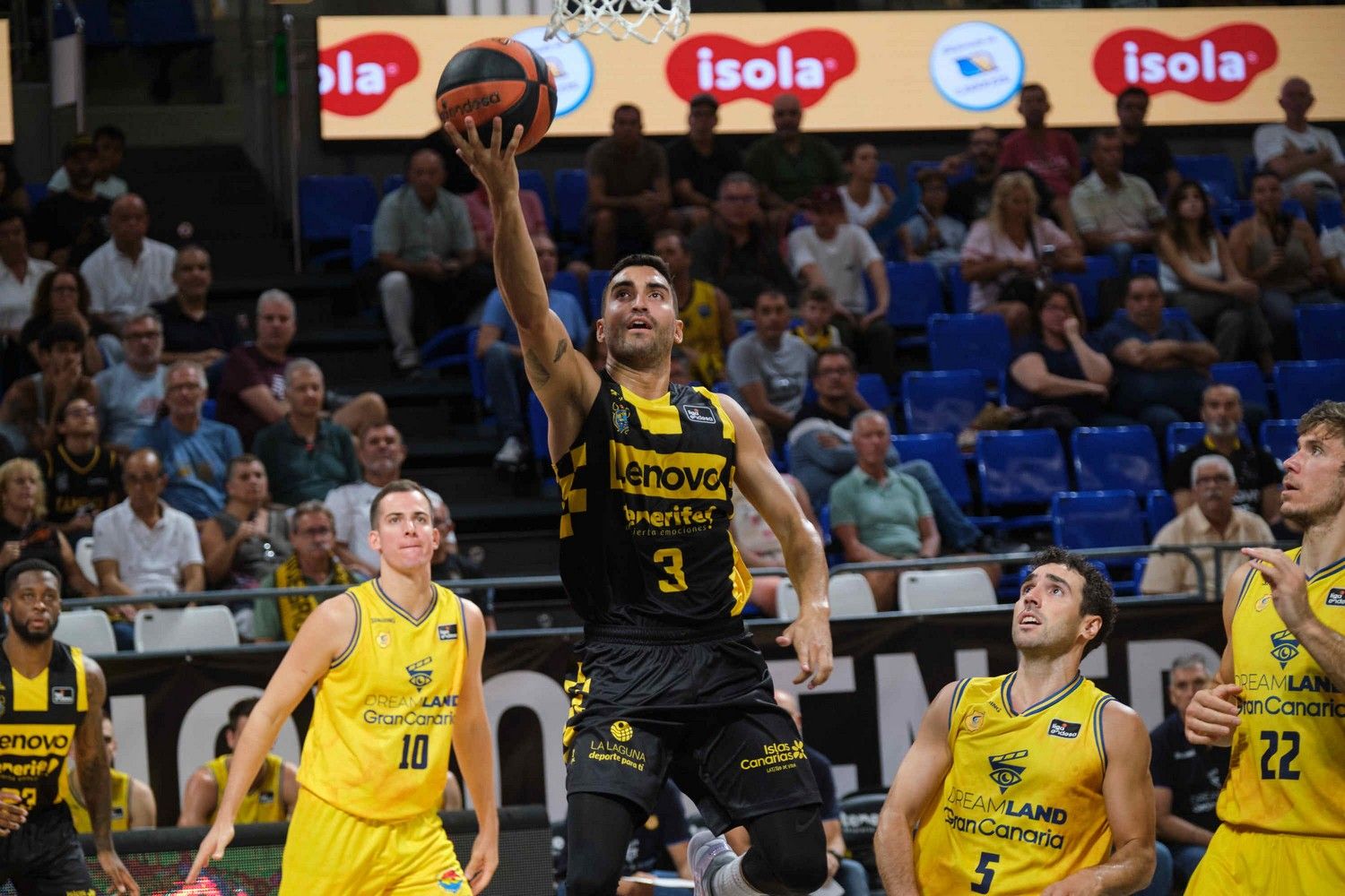 Derbi canario de baloncesto: Lenovo Tenerife 83 - 83 Dreamland Gran Canaria