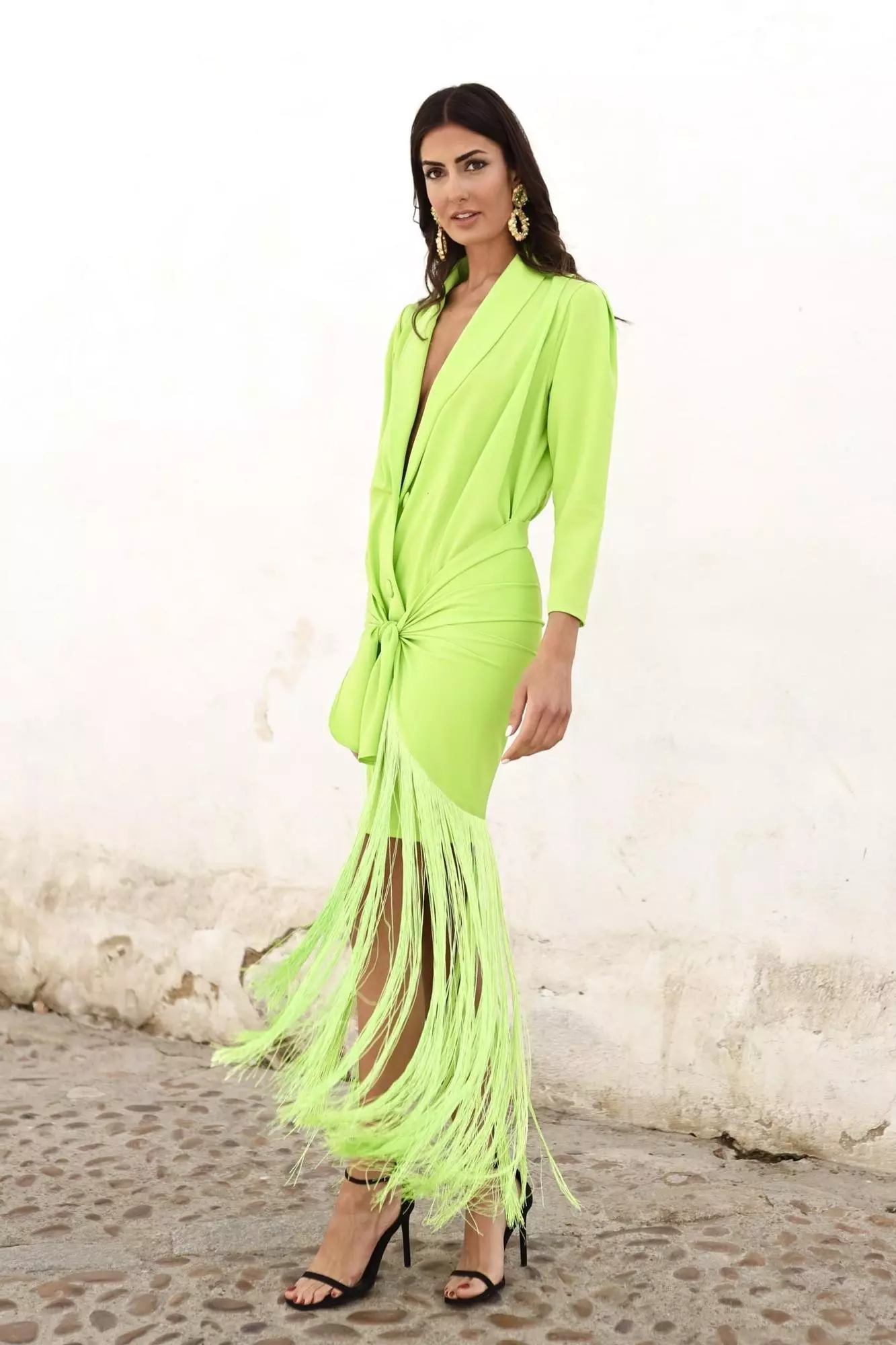 Los vestidos de invitada de primavera que te convertirán en la mejor vestida, sin importar tu edad 14 Moncloa Vestido Manila Lima de Sibilina: originalidad y estilo para destacar