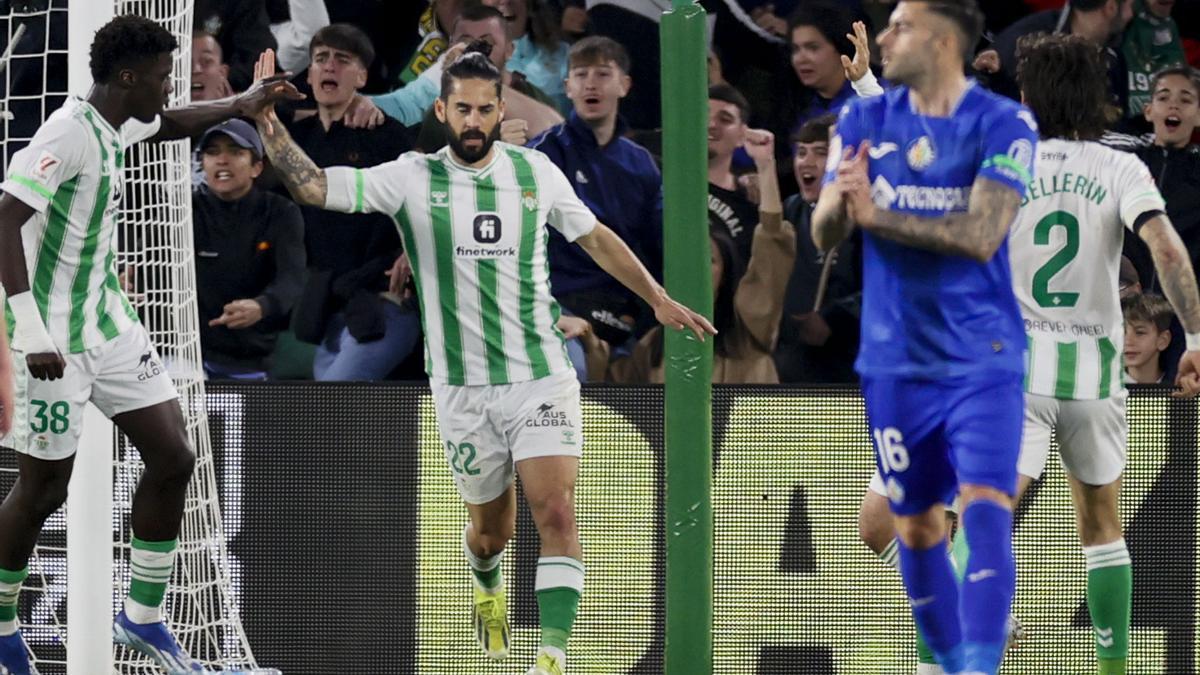 Isco, celebrando un gol que valió un punto para el Betis