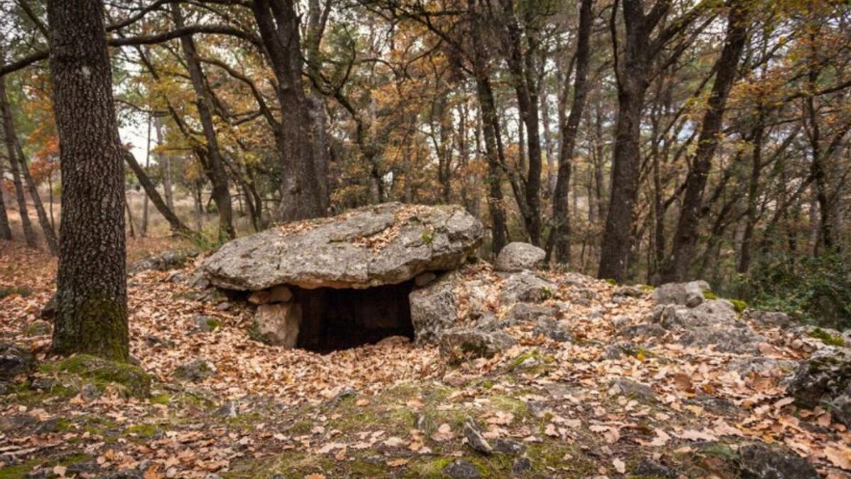 El dolmen de Colomera, per on passa la xarxa de camins | GEMMA PLA