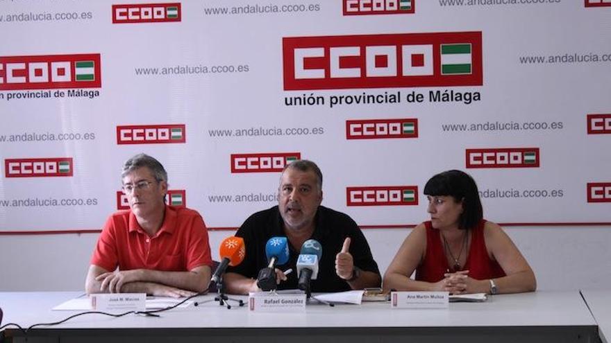 Los responsables de sanidad de CCOO afirman que si los integran se ahorrarán el IVA.