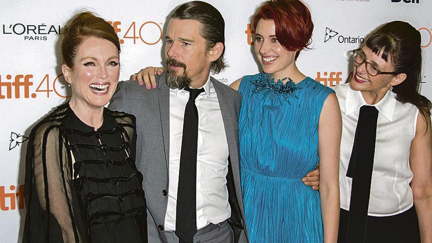 Julianne Moore, Ethan Hawke, Greta Gerwig y Rebecca Miller. // Efe