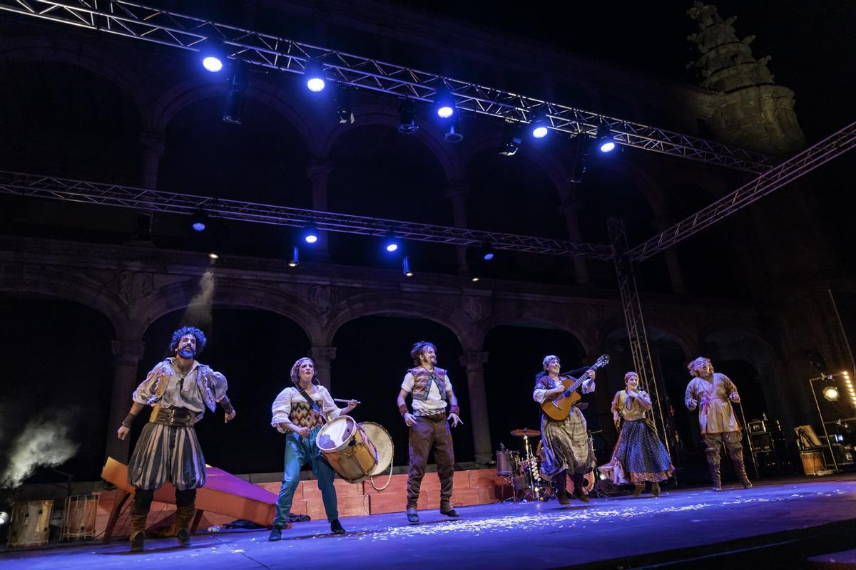 'Farra' llenó el Conventual alcantarino este sábado.