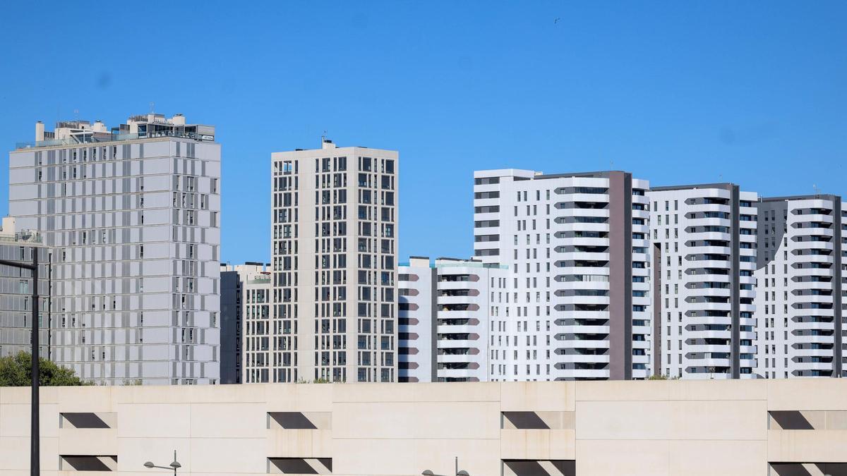 Edificios de viviendas en el PAI de Malilla frente a La Fe.